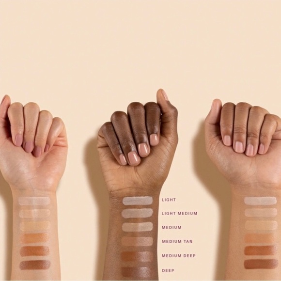 RARE Beauty Positive Light Under Eye Brightener Medium Deep - Picture 4 of 7